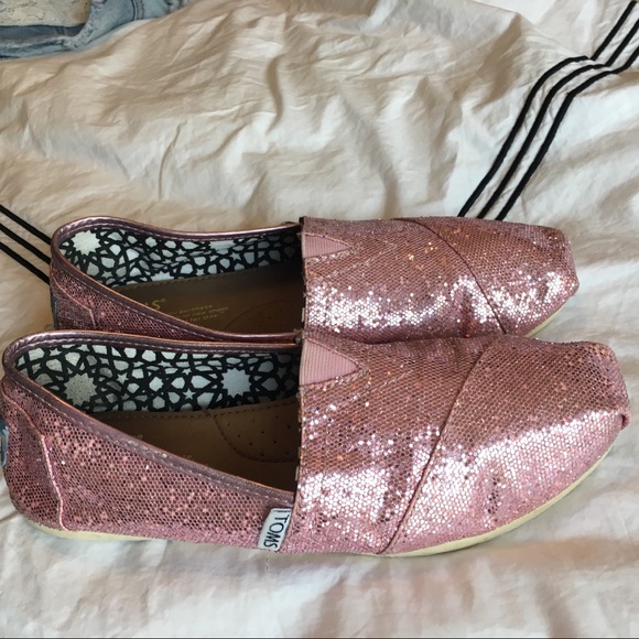 TOMS - Picture 5 of 6